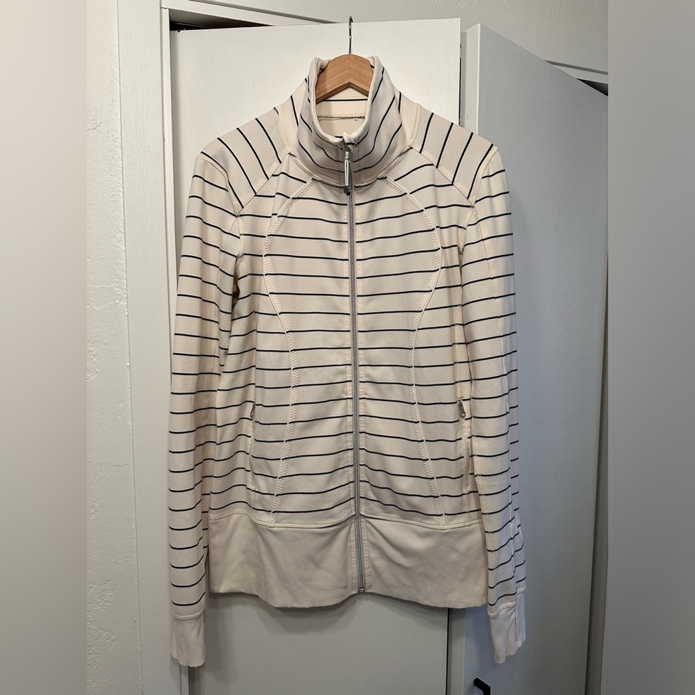 Lululemon In Stride jacket size 12